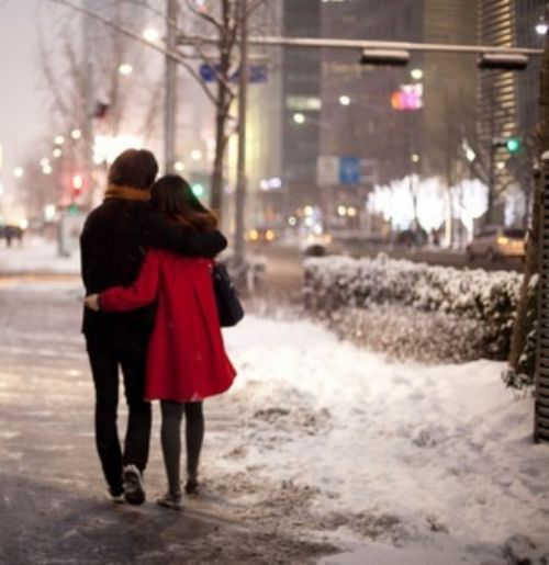 How to Stay Connected During the Holidays